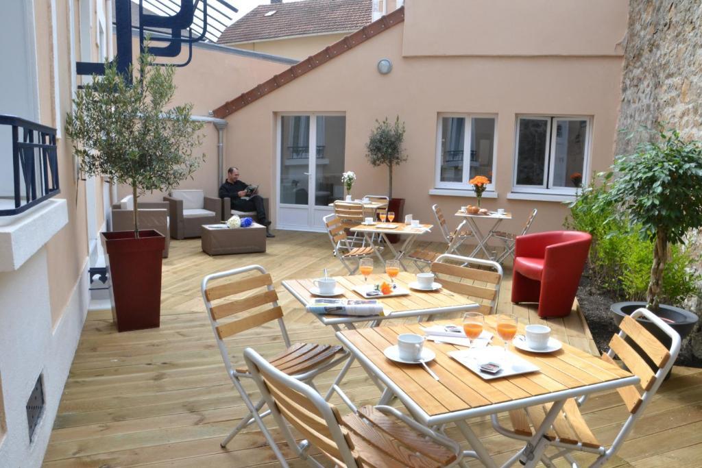 Hotel Akena Hf Limoges Exterior photo